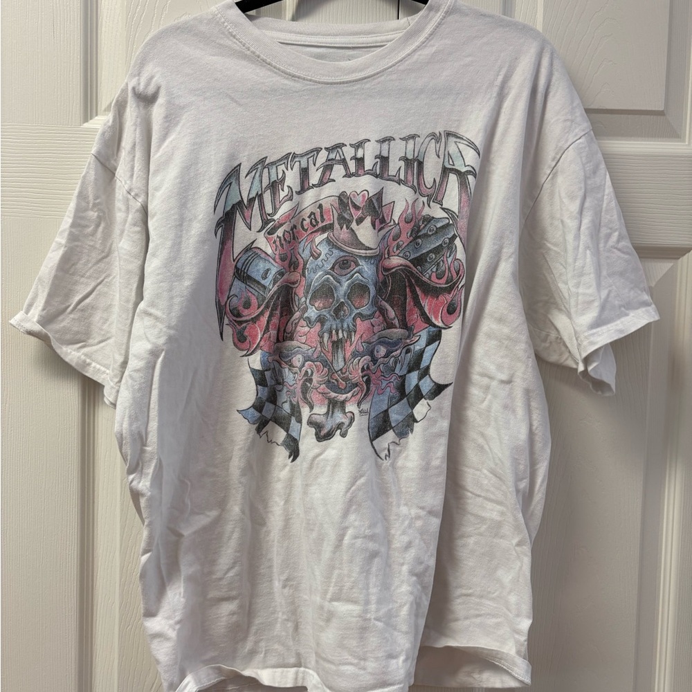 metallica t-shirt